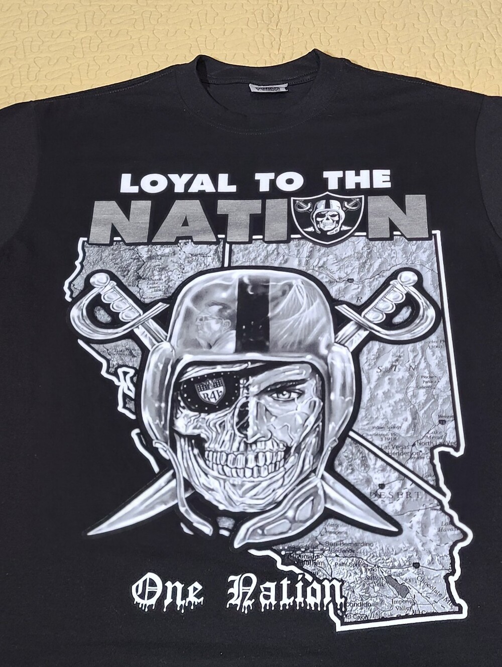 Shaka Wear Las Vegas Raiders T shirt size XL